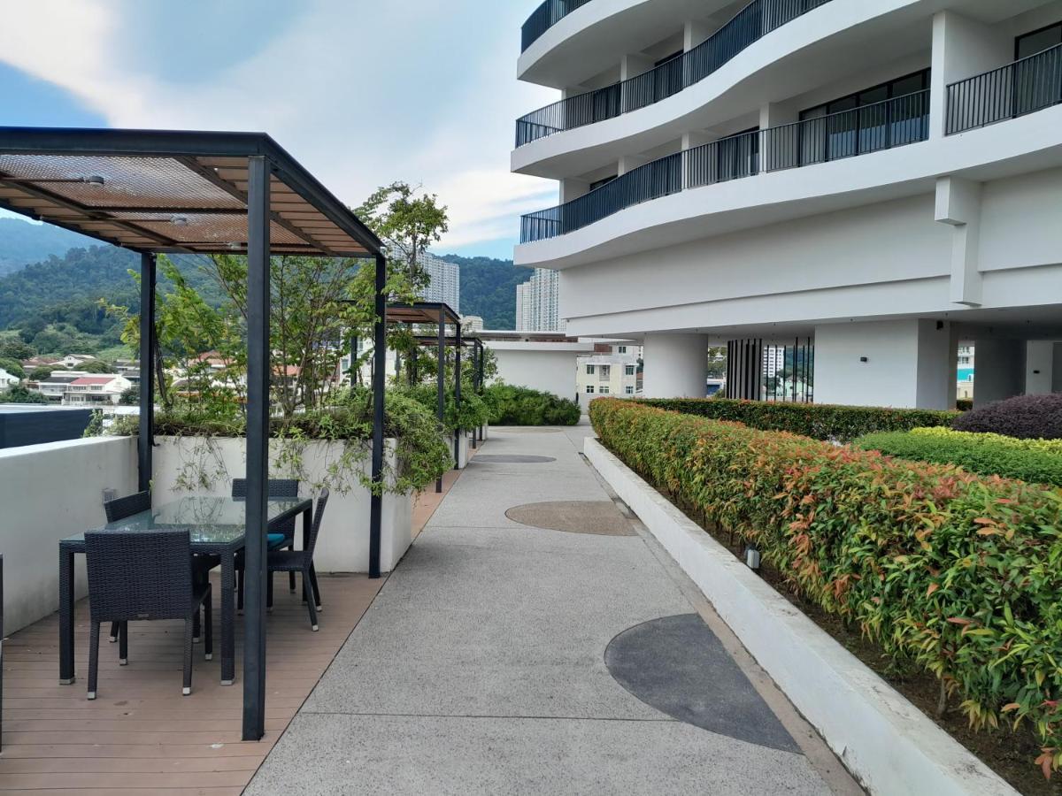 The Landmark Comfort Relax Spacious Sea View By Iz Tanjung Tokong Exterior photo